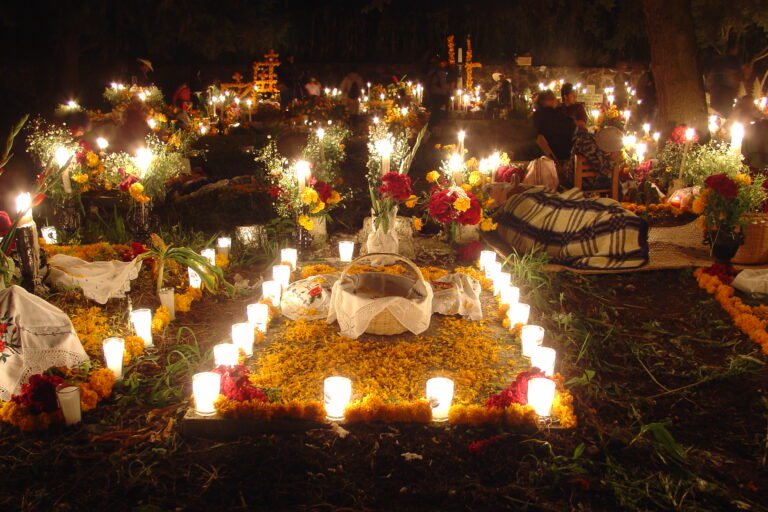 Reserva de tour Día de Muertos a Mixquic desde CDMX